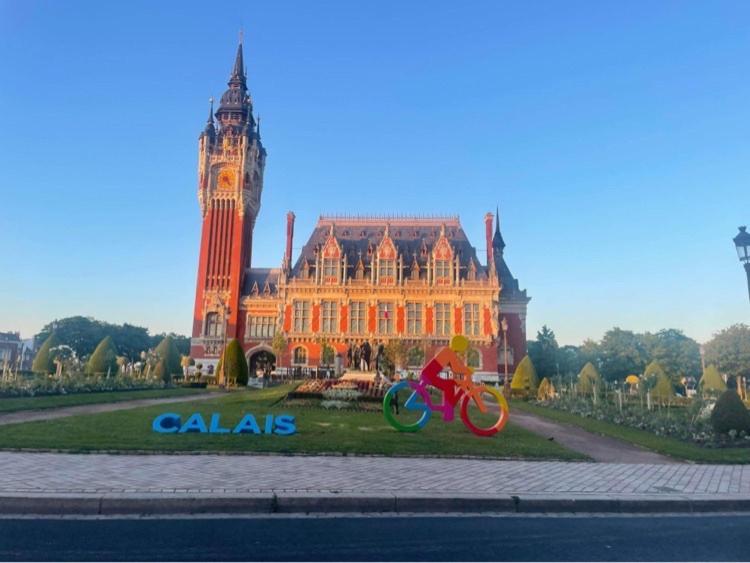 Le Bien Venue Chez Vous Apartment Calais Exterior photo